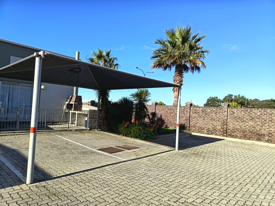 To Let 1 Bedroom Property for Rent in Humewood Extension Eastern Cape